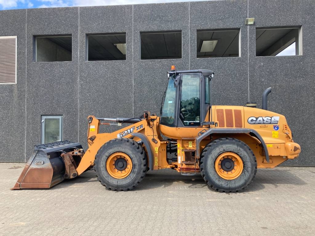 Case 621XR (2014)
