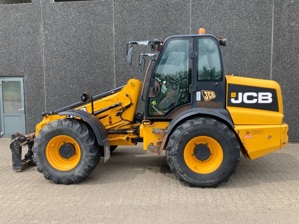 JCB TM 310S (2010)